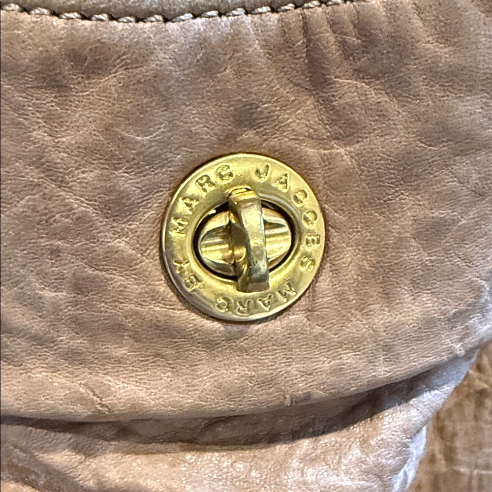 Designer Tan Leather Tote Bag - Picture 3 of 7